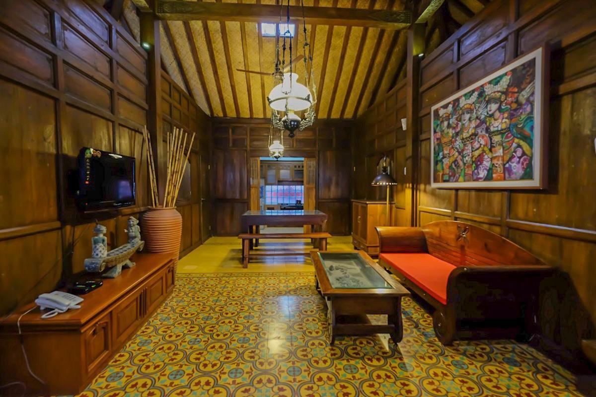 Rumah Stroberi Organic Farm & Family Lodge Лембанг Екстер'єр фото